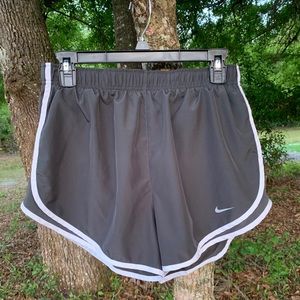 Nike Women’s Dry Tempo Shorts